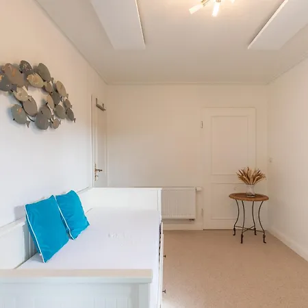 Kastanienhof Sanddorn * Wisch (Nordfriesland)